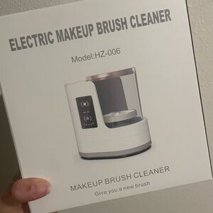 Electric Makeup Brush Cleaner